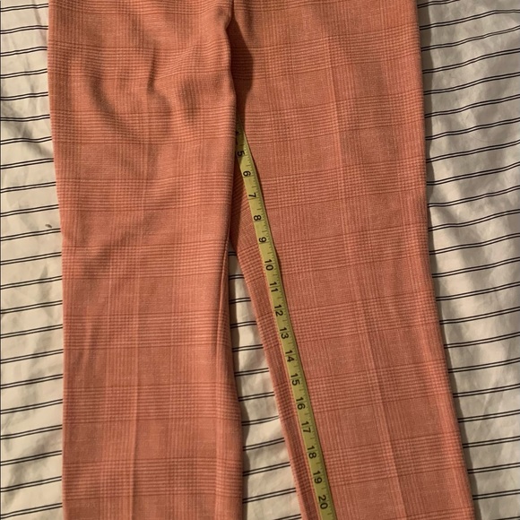 Ann Taylor lot of 2 pants. Size 4. EUC. Salmon cuffed capris and gray trousers. - Picture 3 of 4